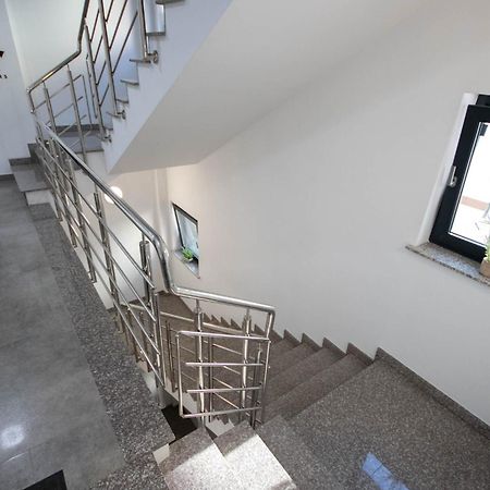Astar Apartments - Small Rădăuţi Eksteriør bilde